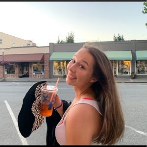 Meet your Posher, Grace